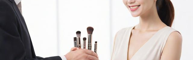 化妆品主管的面试技巧:（化妆品主管的面试技巧有哪些）