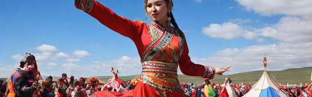 蒙古族风俗礼仪:（蒙古族的礼俗）